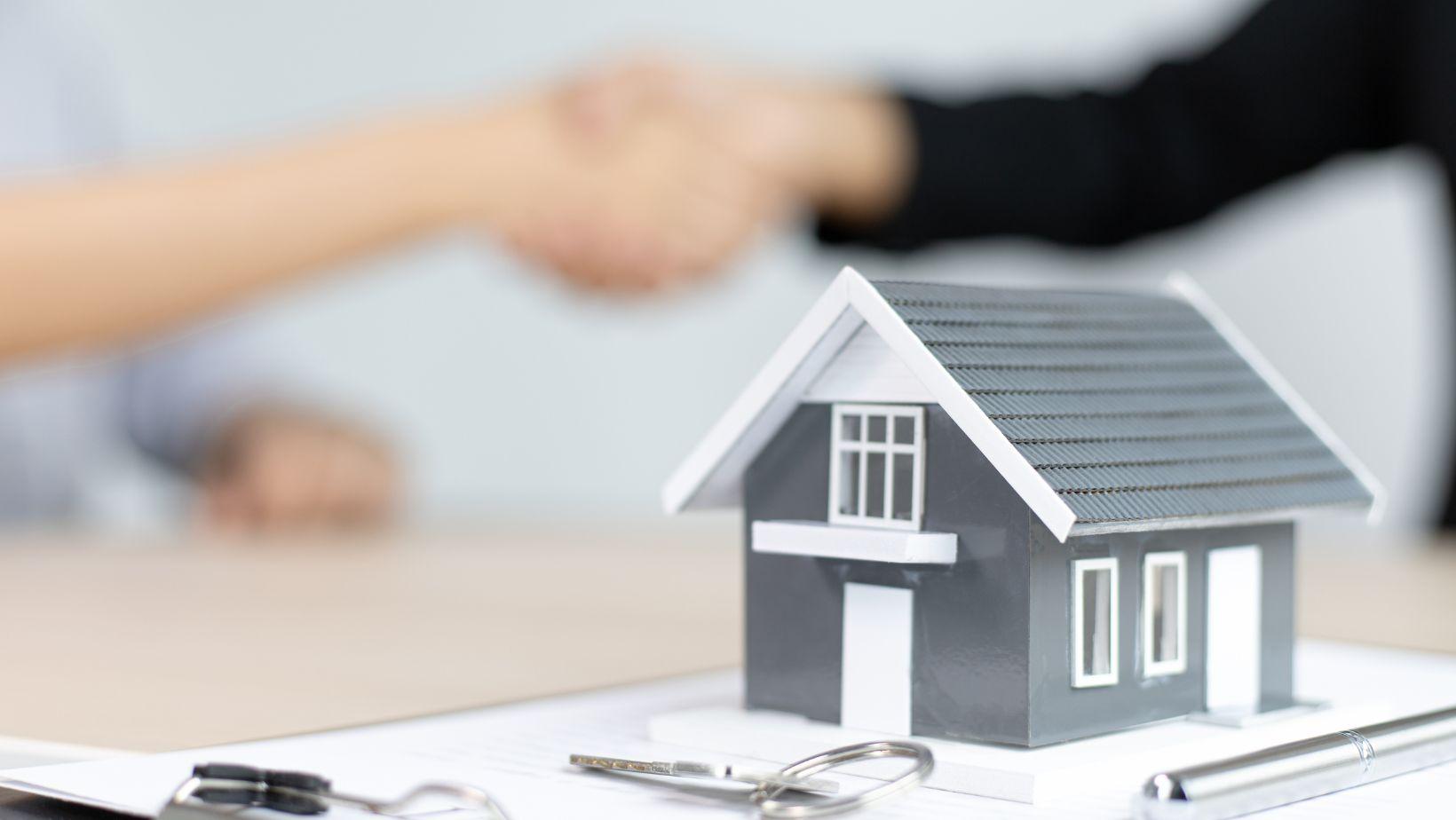 appraisal gaps, deal failure, real estate appraisal issues, closing delays, property valuation discrepancies, appraisal gap coverage, mortgage deal risks, property appraisal challenges, real estate transaction problems, appraisal dispute solutions