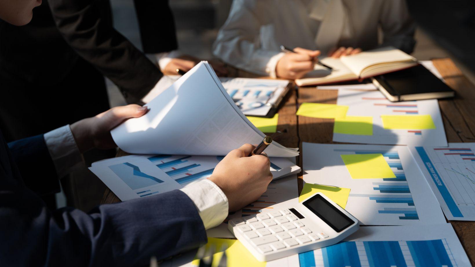 fractional financial leadership, scaling business finance, part-time CFO services, financial strategy startups, outsourced CFO solutions, small business financial planning, business growth financial expertise, temporary CFO bensalem, strategic financial consulting, fractional CFO benefits